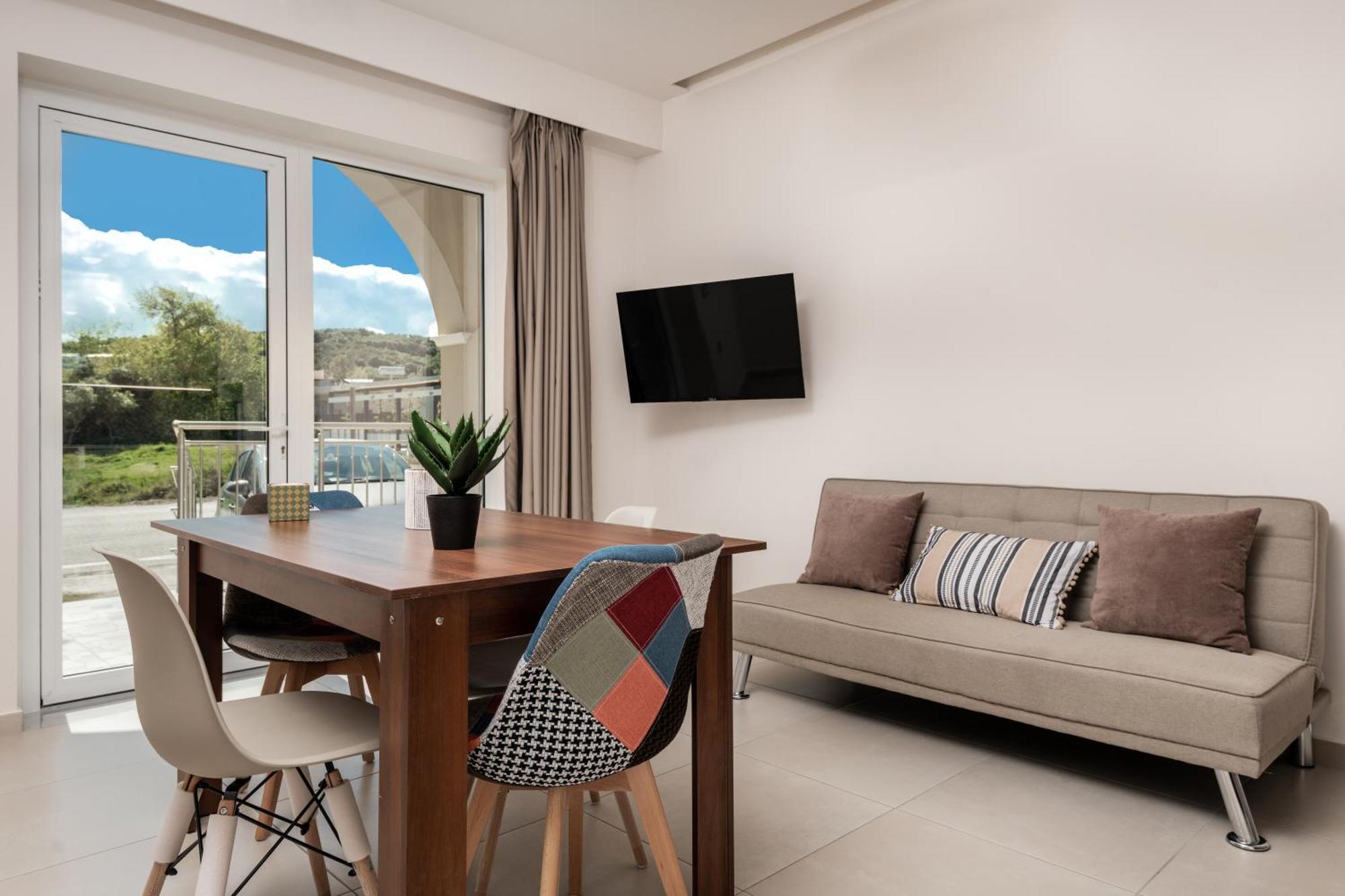 Katsaros Luxury Apts Ii 5 Min Walk To Apartamento